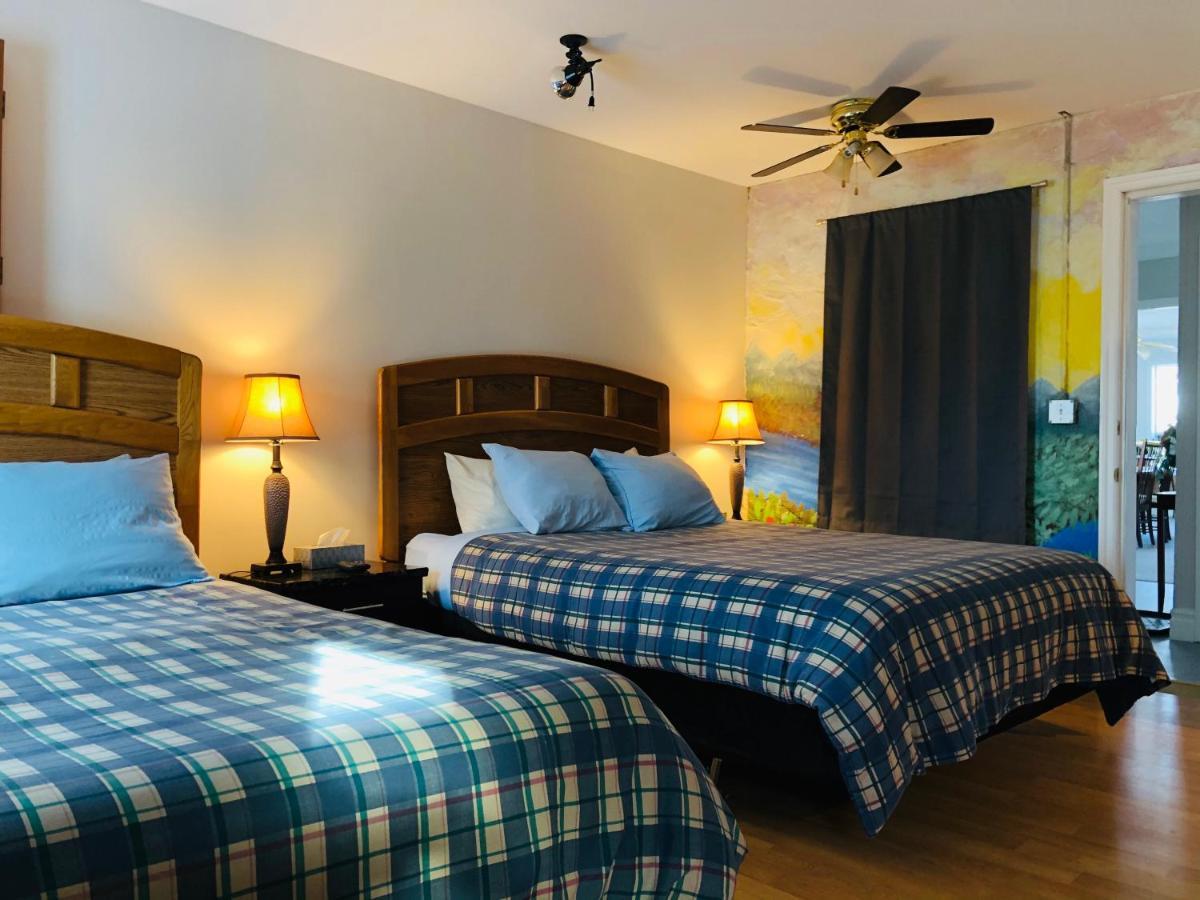 Downtown Whitehorse 2 Bedroom House 외부 사진