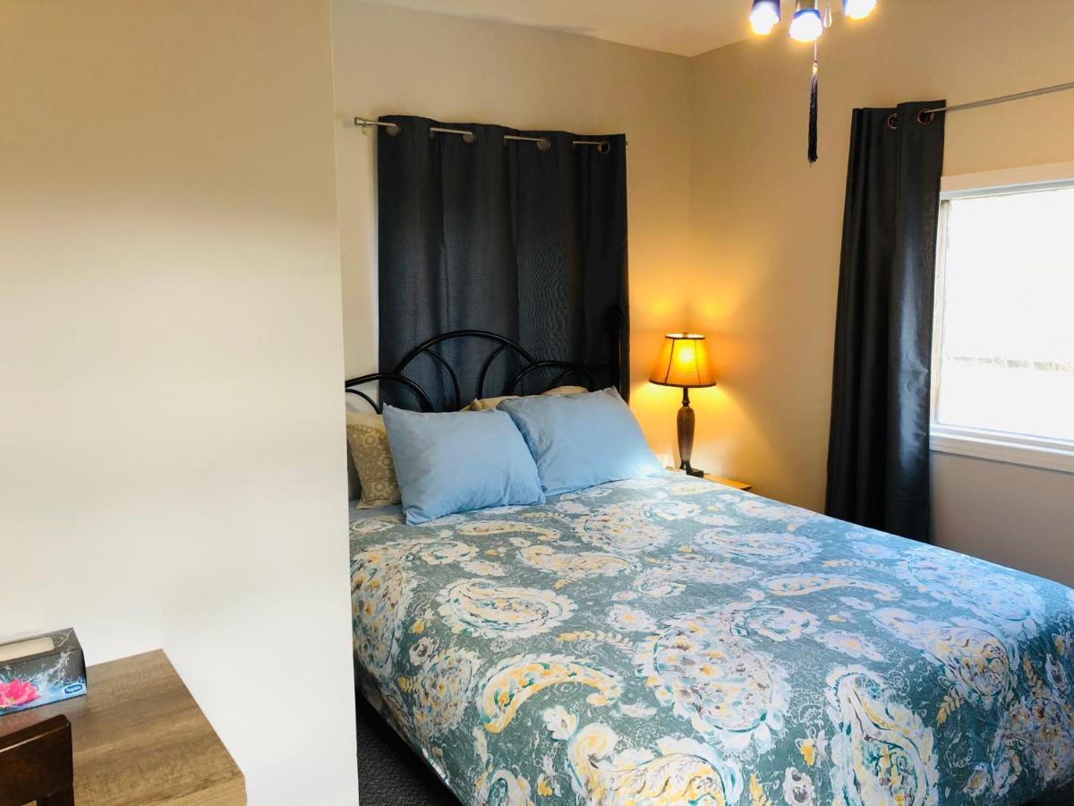 Downtown Whitehorse 2 Bedroom House 외부 사진